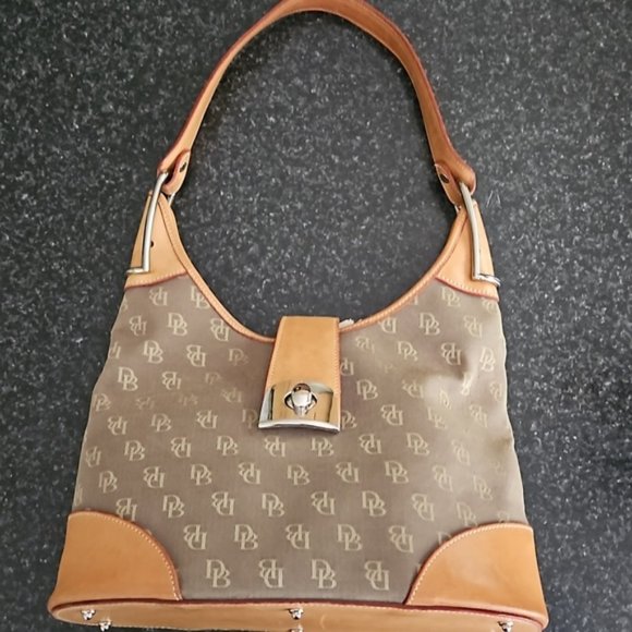 Dooney & Bourke Handbags - Taking offer Tan Dooney and Bourke bag  🎒